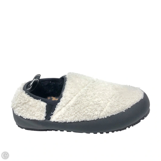 Shoes Flats By P448 In Black & White, Size: 8
