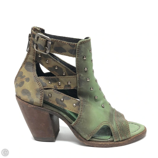 Boots Ankle Heels By Cma In Green, Size: 7