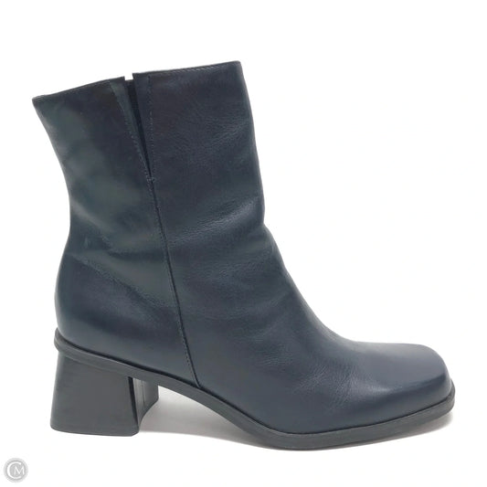 Boots Ankle Heels By Naturalizer In Navy, Size: 8.5