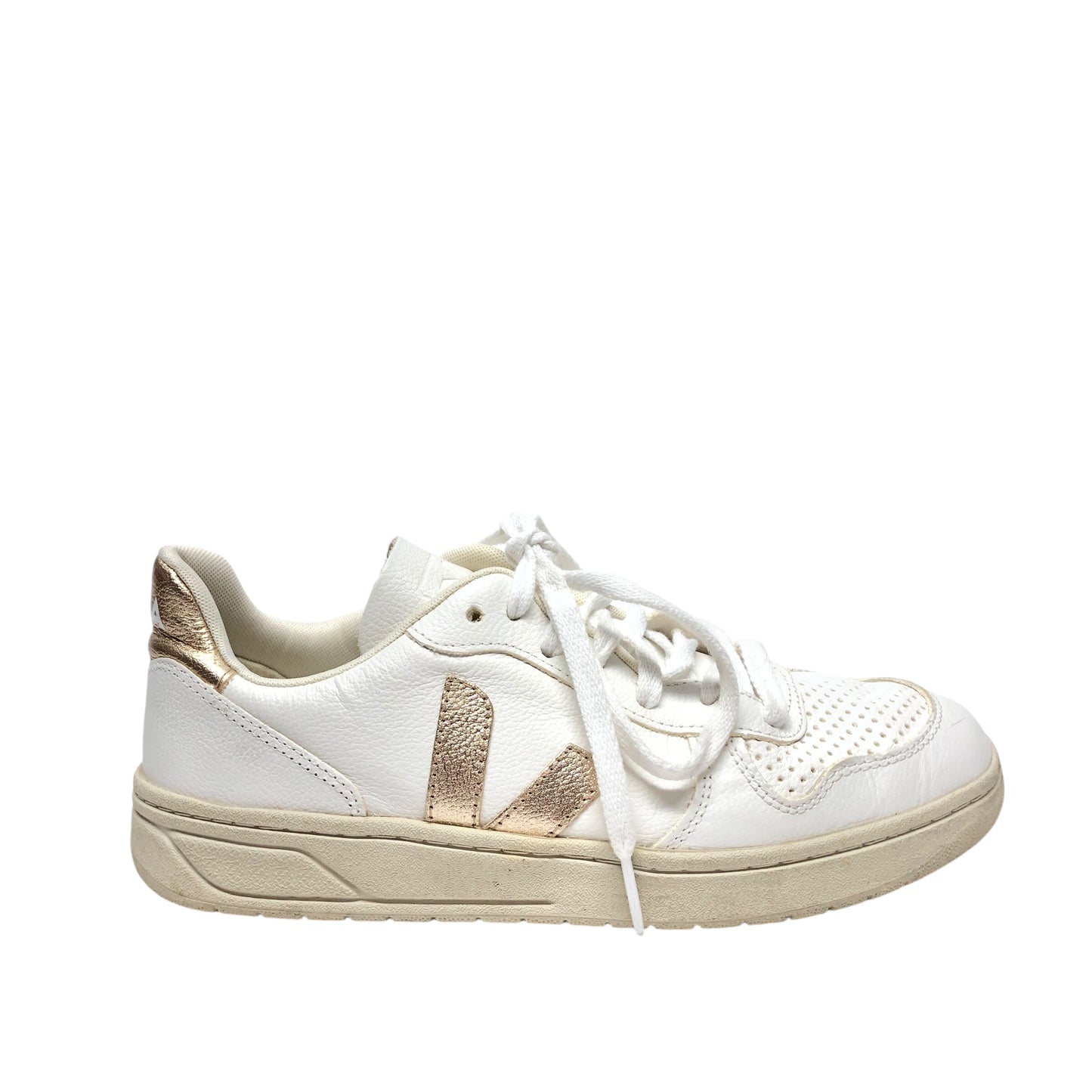 Shoes Sneakers By Cmb In White, Size: 8