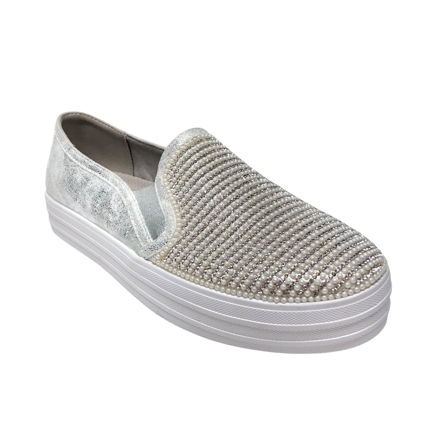 Shoes Sneakers By Skechers In Silver, Size: 9.5