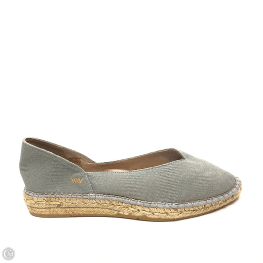 Shoes Flats By Cmc In Grey, Size: 9.5