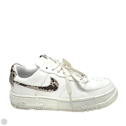 Shoes Sneakers By Nike In White, Size: 10