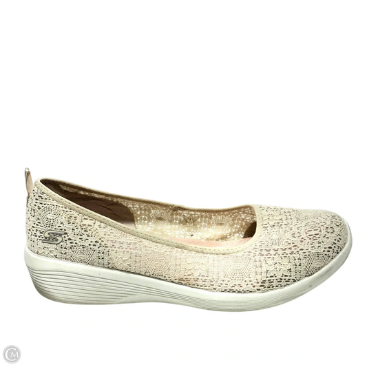 Shoes Flats By Skechers In Cream, Size: 11