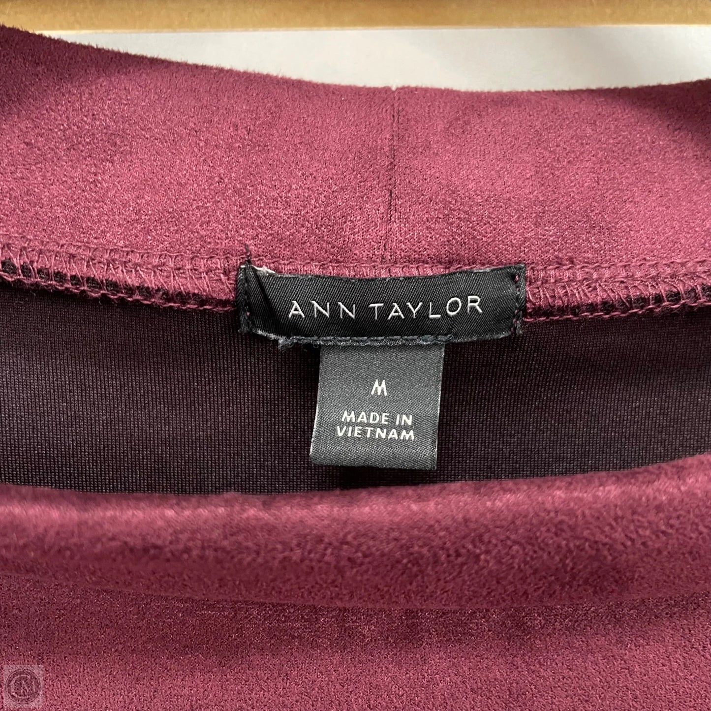 Top Long Sleeve By Ann Taylor In Maroon, Size: M