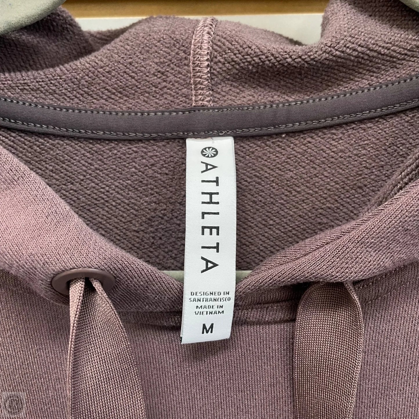 Sweatshirt Hoodie By Athleta In Purple, Size: M