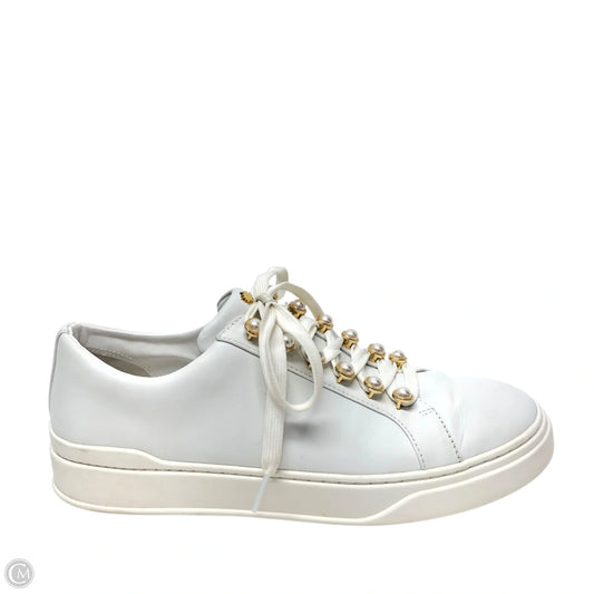 Shoes Designer By Stuart Weitzman In White, Size: 10