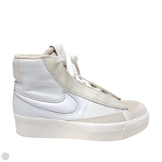Shoes Sneakers By Nike In Cream, Size: 6.5