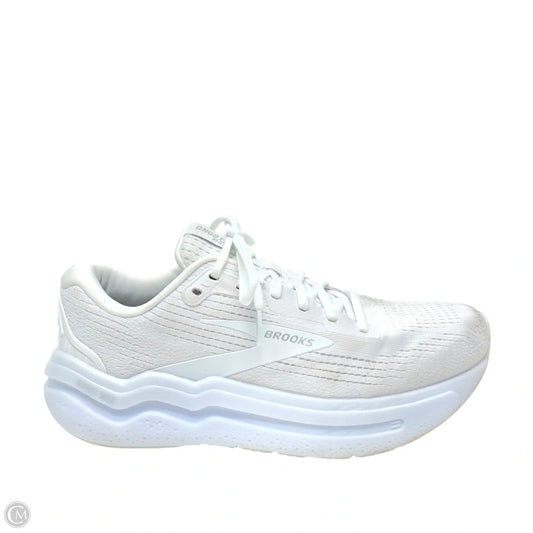Shoes Athletic By Brooks In White, Size: 9