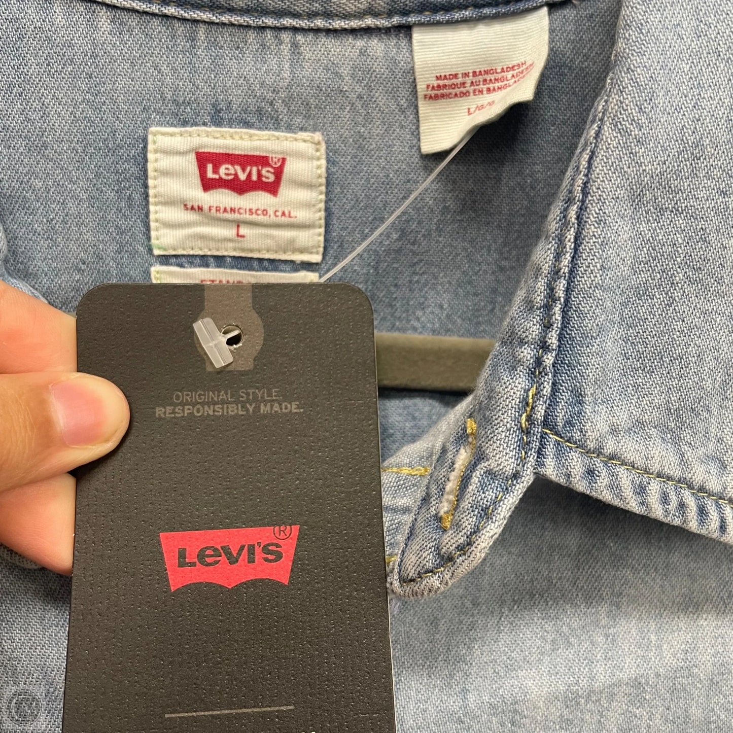 Jacket Shirt By Levis In Blue Denim, Size: L