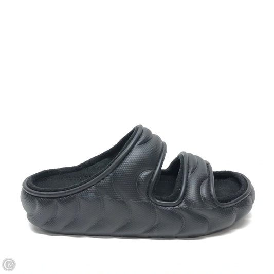 Sandals Flats By Crocs In Black, Size: 9