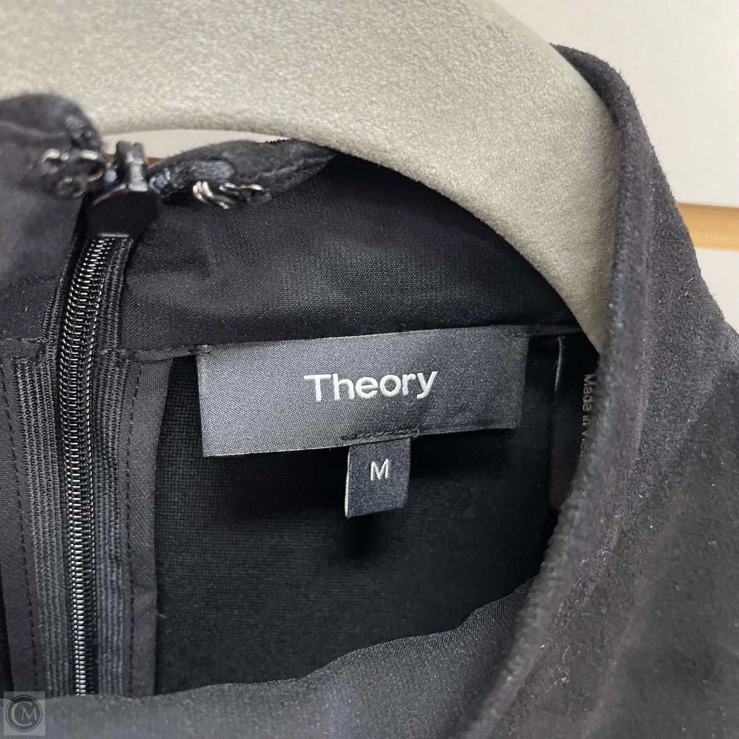 Top Sleeveless By Theory In Black, Size: M