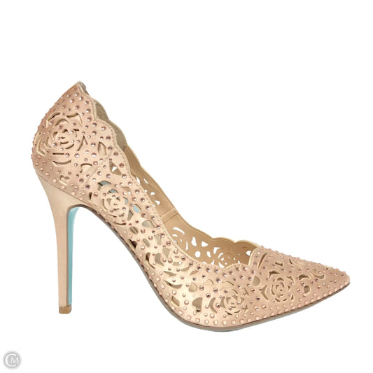 Shoes Heels Block By Betsey Johnson In Beige, Size: 7