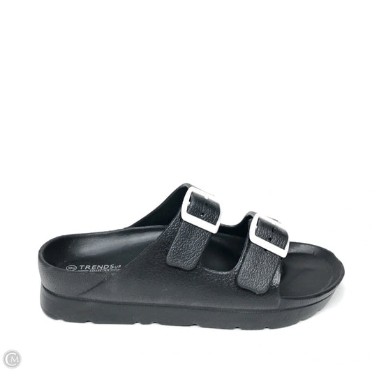 Sandals Flats By Clothes Mentor In Black, Size: 9