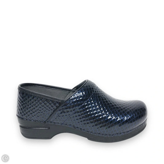 Shoes Heels Platform By Dansko In Black & Blue, Size: 8.5