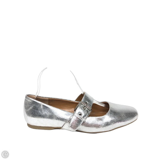 Shoes Flats By Dolce Vita In Silver, Size: 9