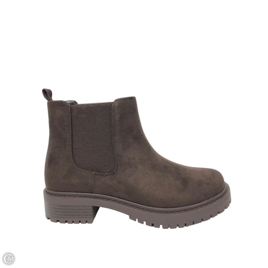 Boots Ankle Heels By Clothes Mentor In Brown, Size: 7.5