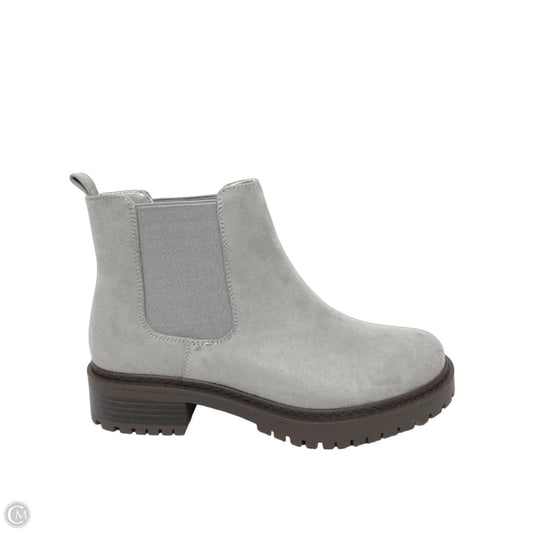 Boots Ankle Heels By Clothes Mentor In Grey, Size: 7.5
