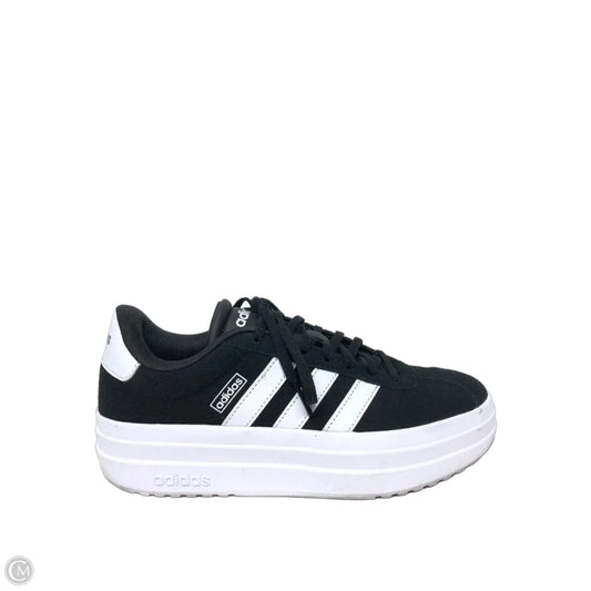 Shoes Sneakers By Adidas In Black & White, Size: 6.5