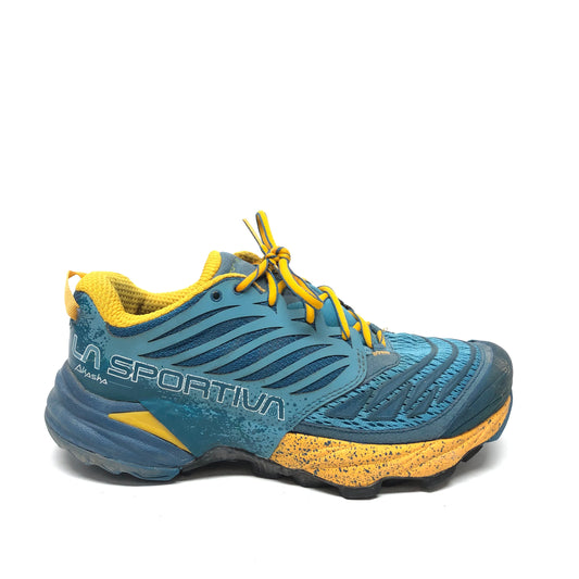 Shoes Athletic By Cmb In Blue & Yellow, Size: 7.5