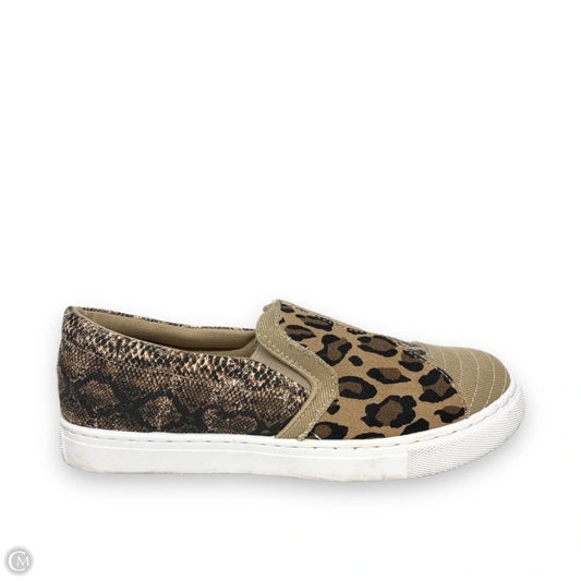 Shoes Flats By Clothes Mentor In Leopard Print, Size: 9