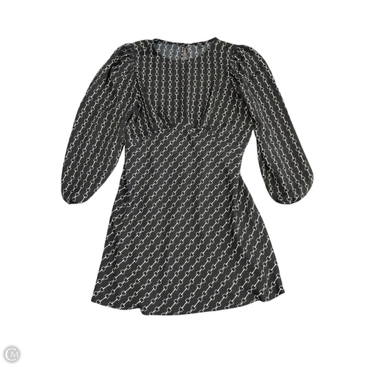 Dress Casual Short By Express In Black & White, Size: L