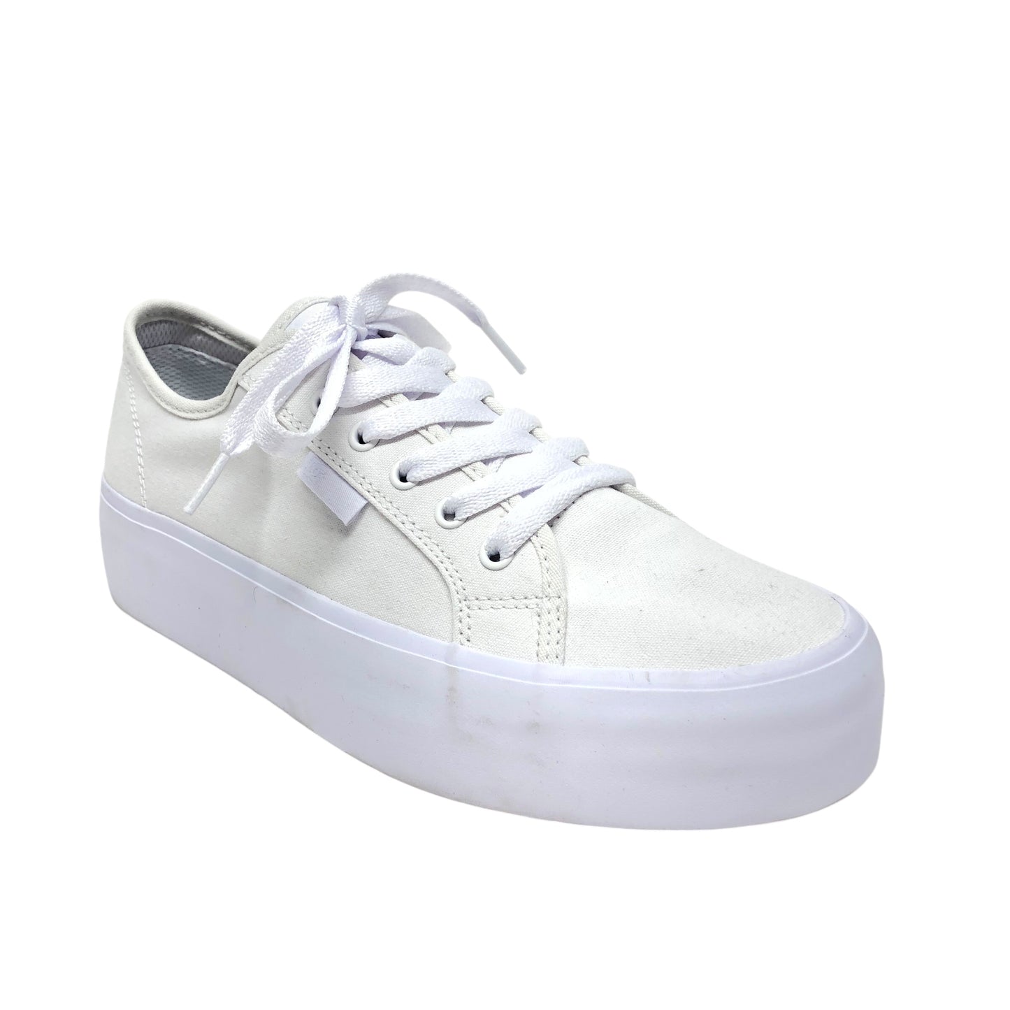 Shoes Sneakers By Cmc In White, Size: 10.5