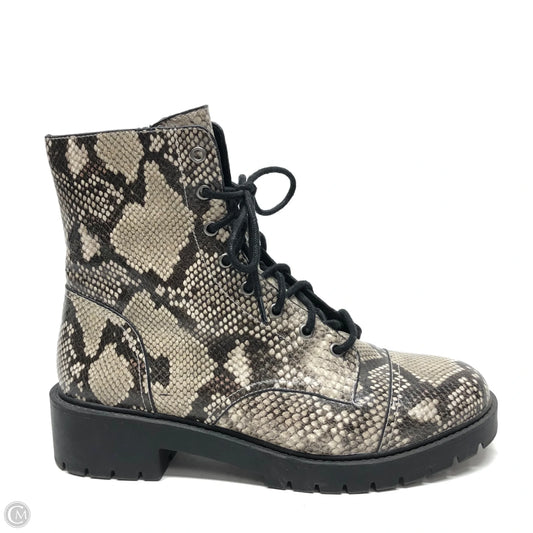 Boots Ankle Flats By Chelsea And Violet In Animal Print, Size: 10