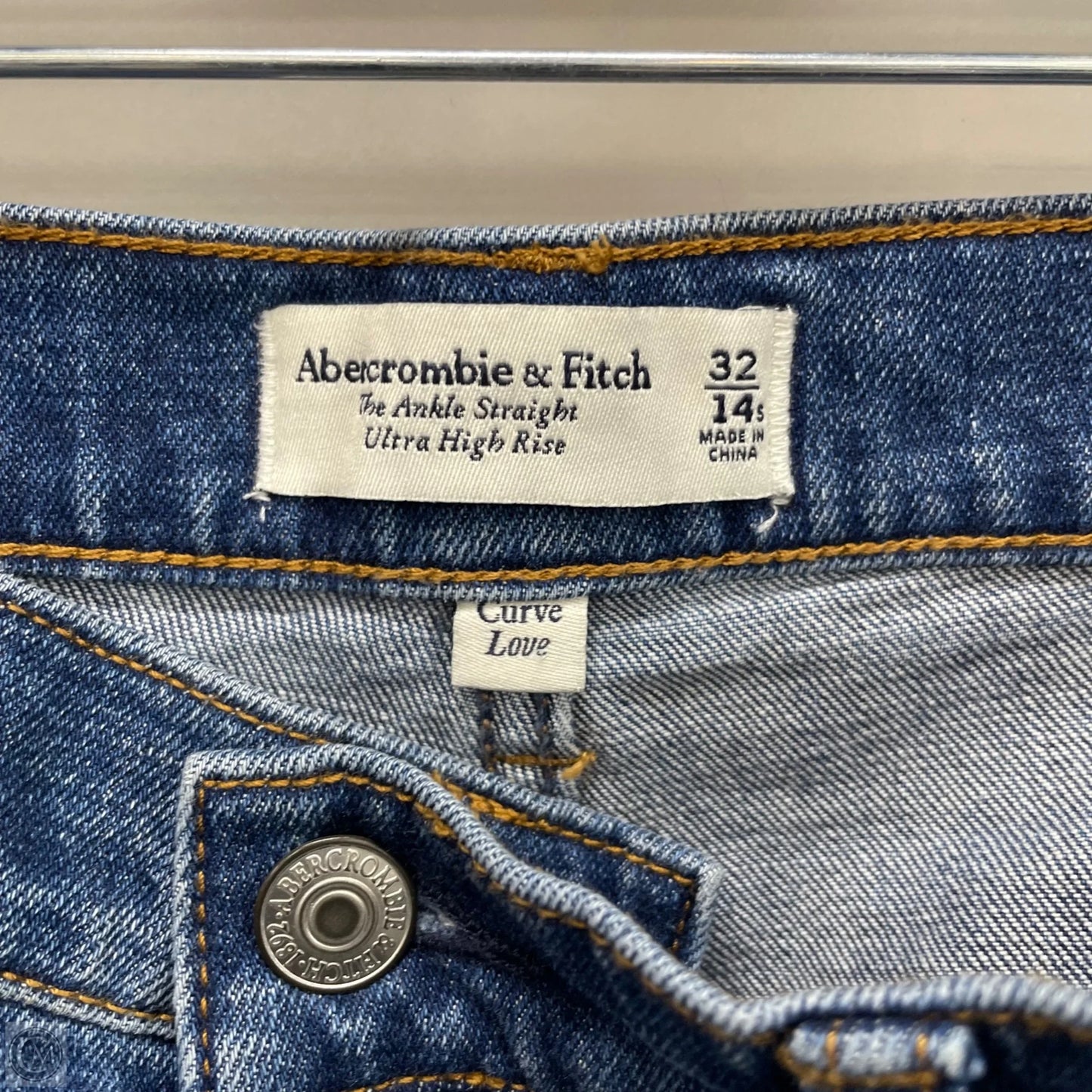 Jeans Straight By Abercrombie And Fitch In Blue, Size: 14