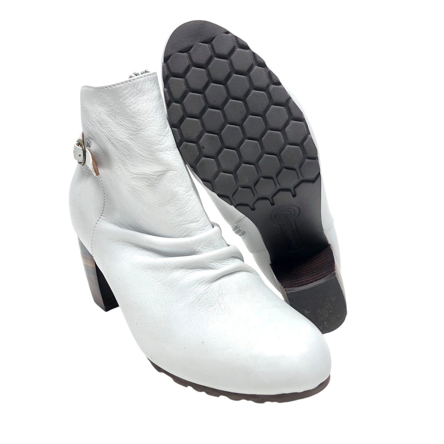 Boots Ankle Heels By Cmb In White, Size: 7