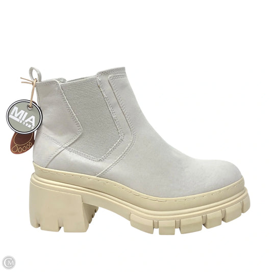 Boots Ankle Heels By Mia In Grey, Size: 7.5