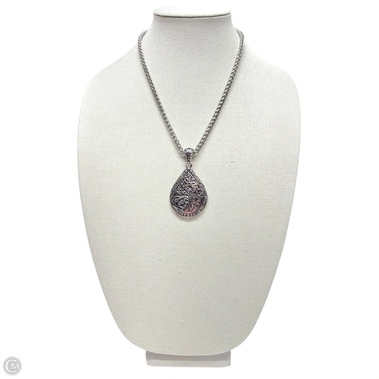 Necklace Pendant By Clothes Mentor