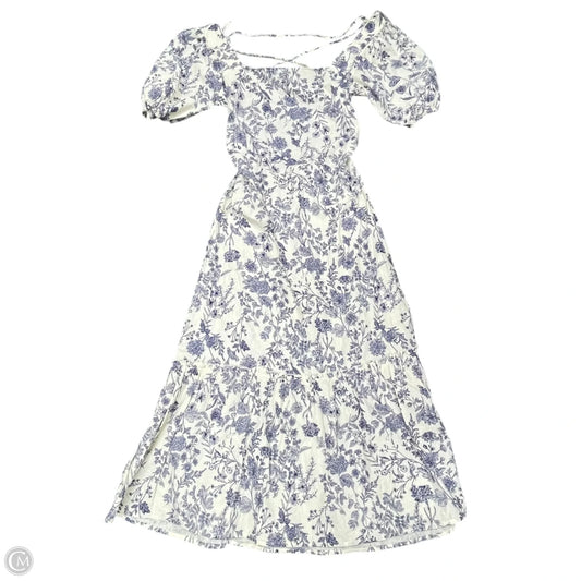 Dress Casual Short By Clothes Mentor In Blue & Cream, Size: S