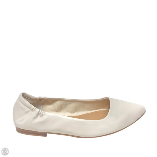 Shoes Flats By Crown And Ivy In Ivory, Size: 8.5