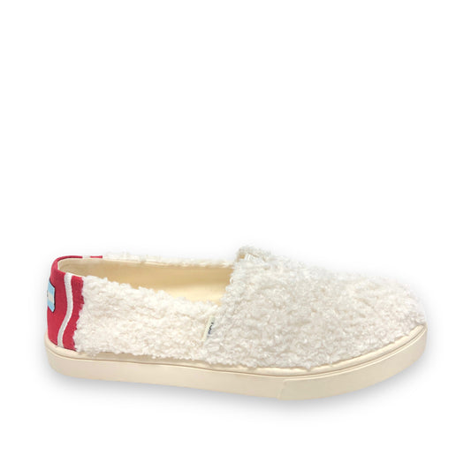 Shoes Flats Moccasin By Toms  Size: 5